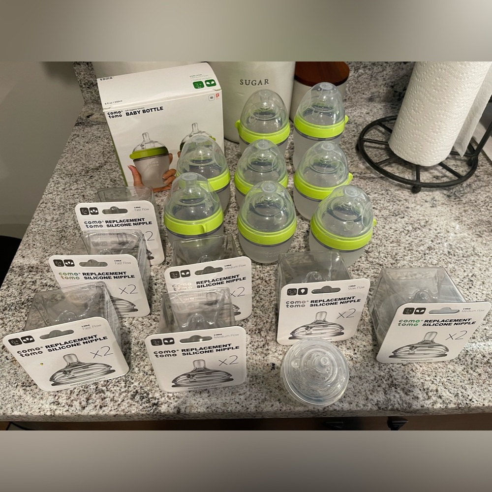 Comotomo bottle lot